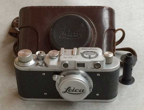 LEICA STYLE MAGAZINE (2冊） Leica II D Bildberichter copy Gold-Wood in leather case (FED