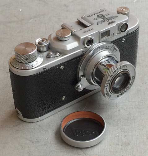 Leica II D Olympia 1936 copy chrome in leather case (FED-Zorki