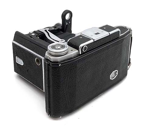Collectible KMZ MOSKVA 2 camera 6x9cm Zeiss Super Ikonta copy with